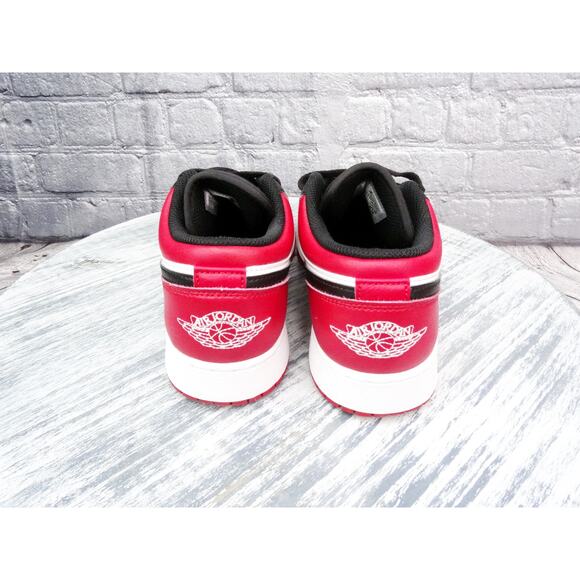 Air Jordan 1 Low Bred Toe GS Gym Red/White Black Youth 7y Women 8.5 Used OG Box main image 4